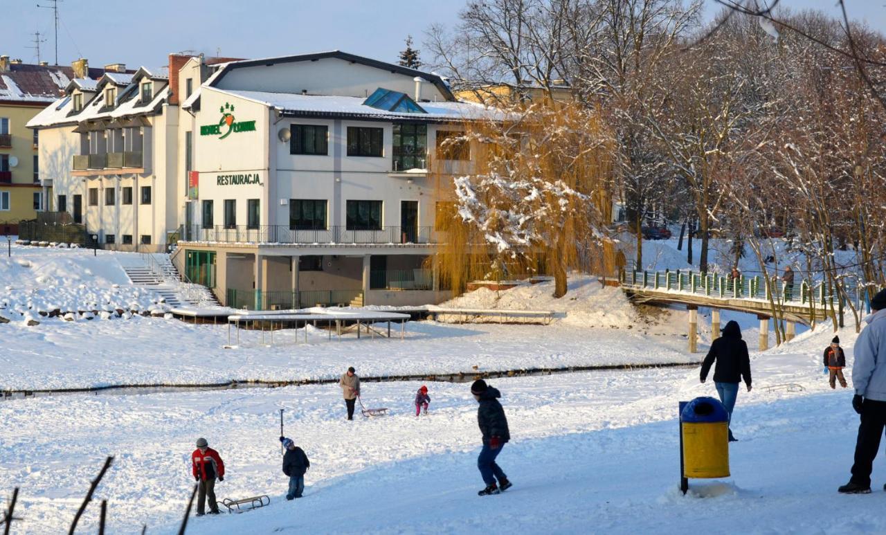 Hotel Slowik Poniatowa Exterior photo